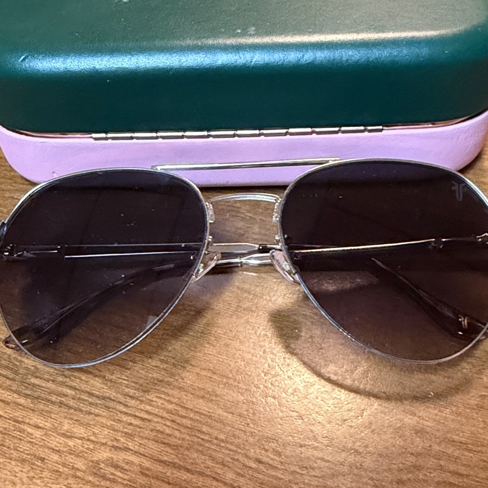 Aviator Sunglasses with Dark Smoke Lenses - Picture 10 of 10